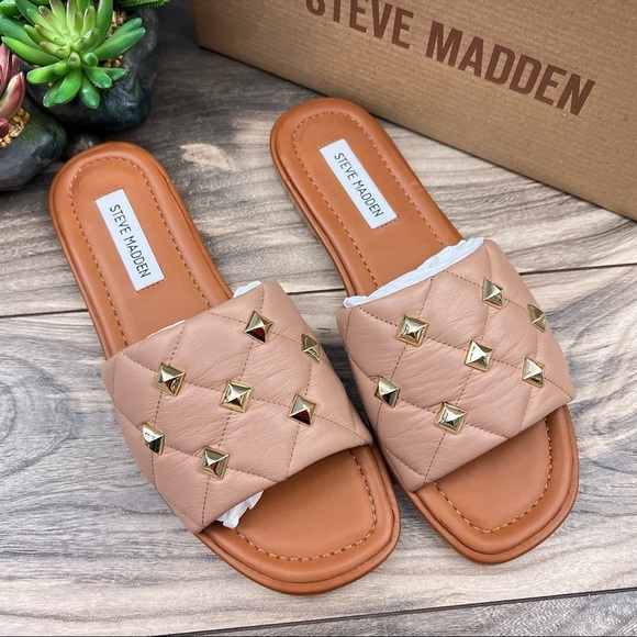 Steve Madden Shoes - NIB Steve Madden Trouble Tan Nude Leather Pyramid Stud Slide Sandal 8M